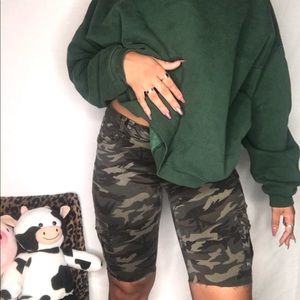 90’s vibe camo print cargo shorts